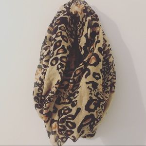 Leopard scarf